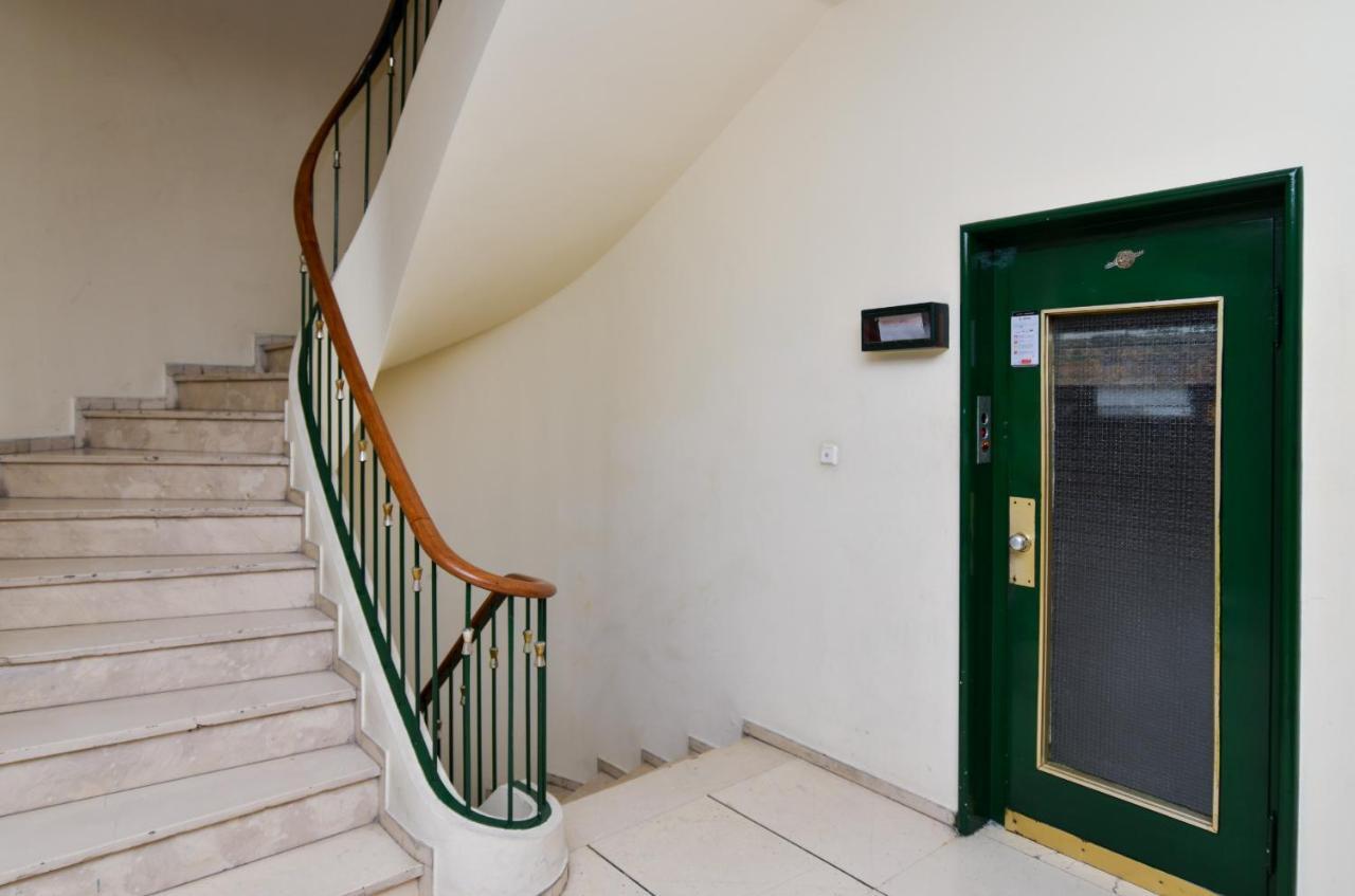 Athens Central Studio In Front Of Syntagma Metro Экстерьер фото